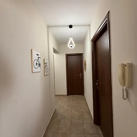 Center With Huge Terrace & View Apartment